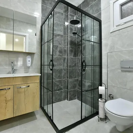 Lägenhetshotell Cadde 4*