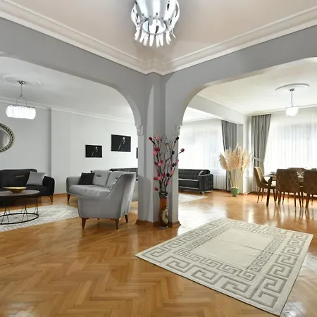 Lägenhetshotell Cadde 4*